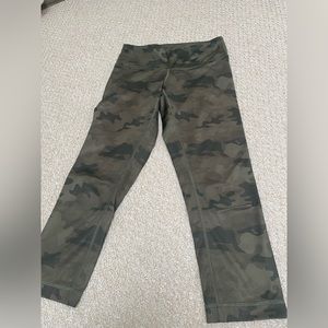 Classic lululemon camo pants